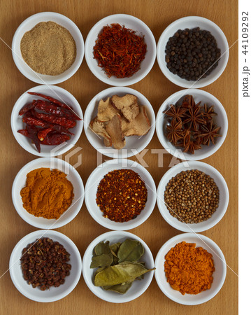 Collection of spices. 44109292