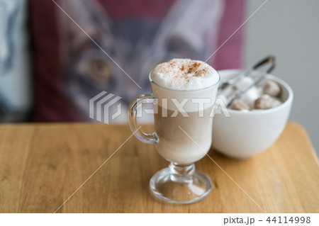 coffee latte with cinnamon at cafe place wooden coffee latte with cinnamon at cafe place wooden 44114998
