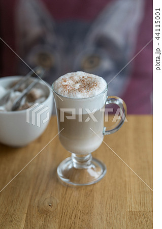 coffee latte with cinnamon at cafe place wooden coffee latte with cinnamon at cafe place wooden 44115001