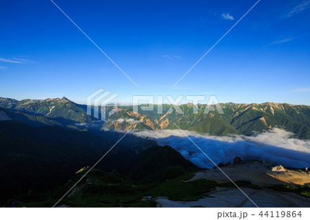 【長野県 燕岳】 燕岳より槍ヶ岳方面 44119864