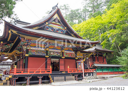 秩父市三峰　三峯神社　拝殿 44123612