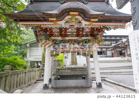 秩父市三峰 三峯神社 手水舎 秩父市三峰 三峯神社 手水舎 44123615