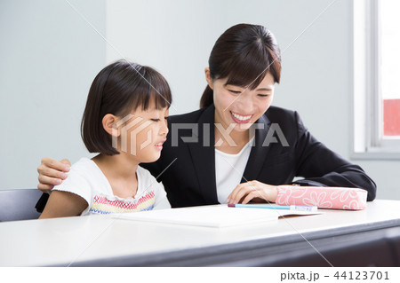 学習塾イメージ(小学生) 学習塾イメージ(小学生) 44123701
