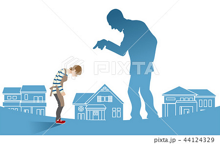 パワハラ　コンセプトアート - 叱責される主婦 44124329