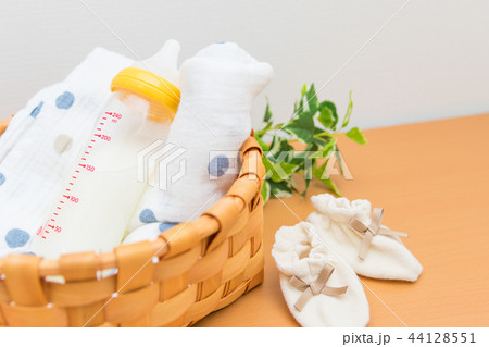 哺乳瓶とベビー用品 哺乳瓶とベビー用品 44128551