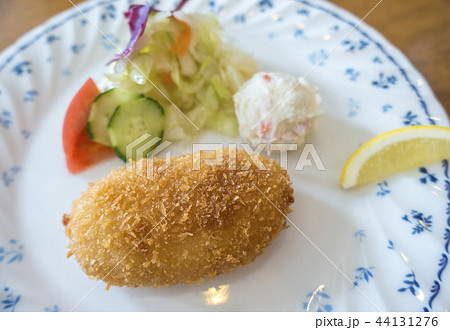 カニクリームコロッケ 44131276