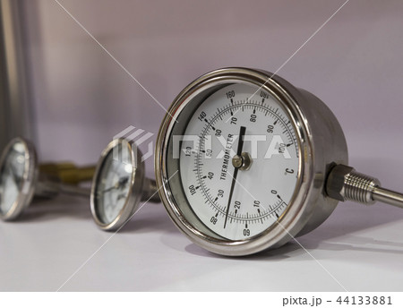 The Industrial Thermometer Dial Gauge The Industrial Thermometer Dial Gauge 44133881