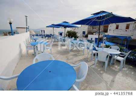 チュニジア・チュニス 44135768