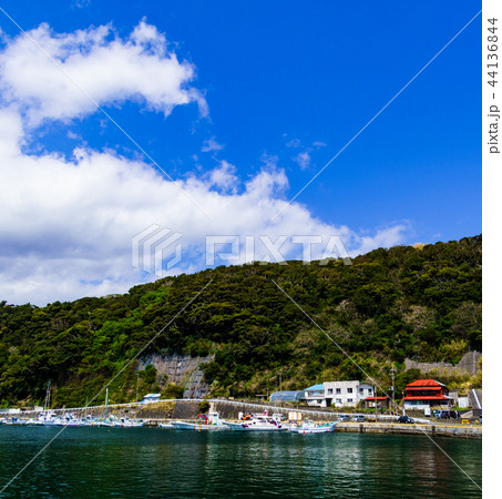 [東京都] 伊豆大島の波浮港 44136844