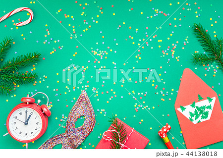 Christmas pattern flat lay with red alarm clock 44138018
