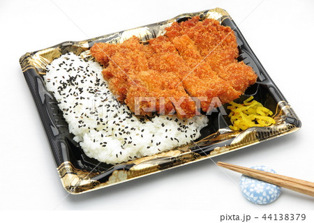 チキンカツ弁当 チキンカツ弁当 44138379