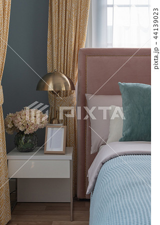 classic style bedroom 44139023