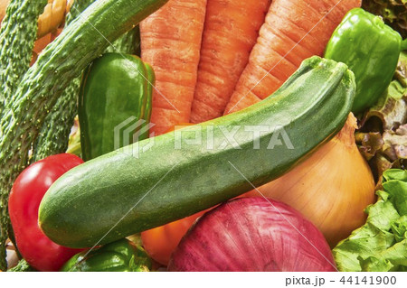 新鮮なズッキーニ 44141900