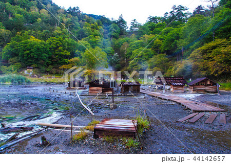湯元温泉　源泉　朝風景　【栃木県日光市湯元】 44142657