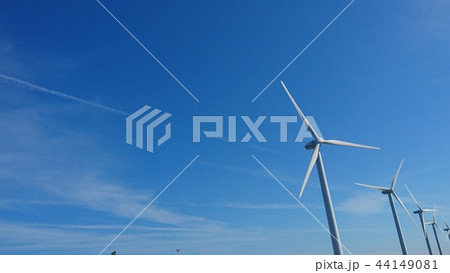 青空に風車 青空に風車 44149081