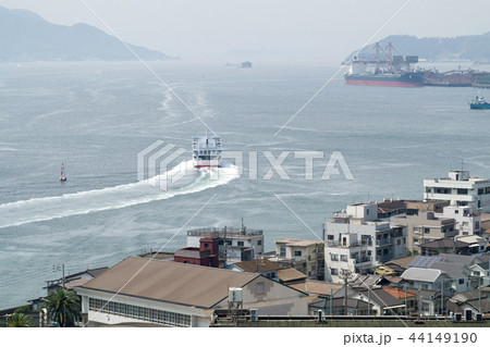 呉湾とその街並 44149190