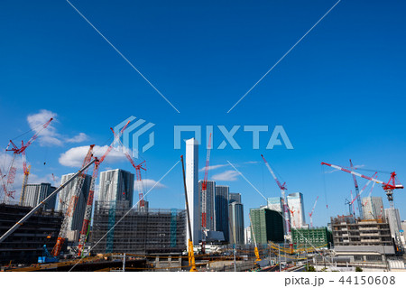 東京再開発 オリンピック選手村建設が進む晴海 2018.09 建設現場と高層マンション群　a-2 44150608