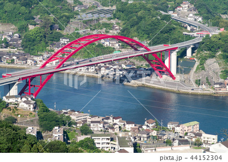 音戸の瀬戸公園から眺めた音戸第二大橋 44152304