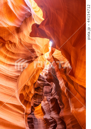 Upper Antelope Canyon 44154712