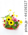 ヒマワリのフラワーアレンジメント 44156327