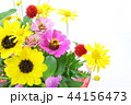 ヒマワリのフラワーアレンジメント 44156473
