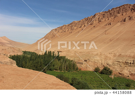 火焔山 シルクロード トルファン 新疆 中国 西遊記 火焔山 シルクロード トルファン 新疆 中国 西遊記 44158088