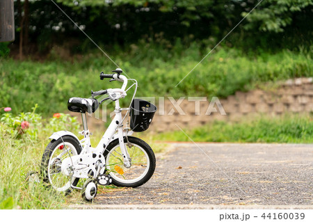 自転車 公園 運動 44160039