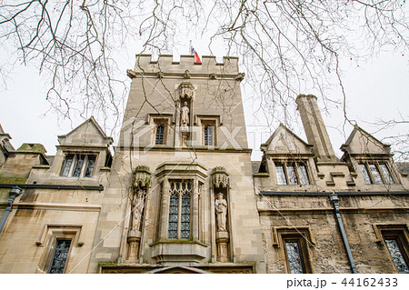 イギリスオックスフォードの石造りの歴史的建物 イギリスオックスフォードの石造りの歴史的建物 44162433