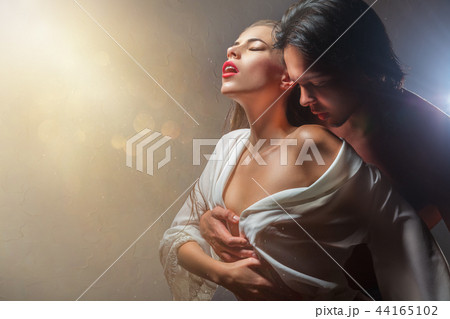 Lovers 44165102