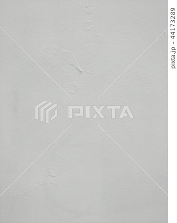 White-gray plastered surface, painted. 44173289