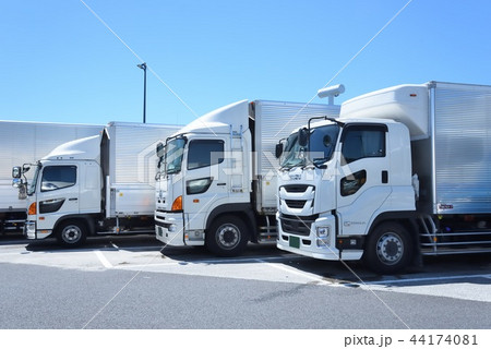 陸送トラック 44174081