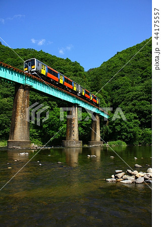 久慈川を渡る水郡線 久慈川を渡る水郡線 44175557