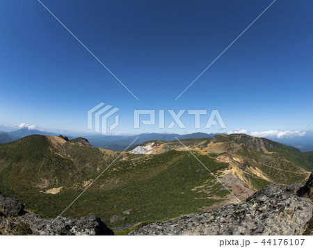 安達太良山から鉄山をのぞむ 安達太良山から鉄山をのぞむ 44176107