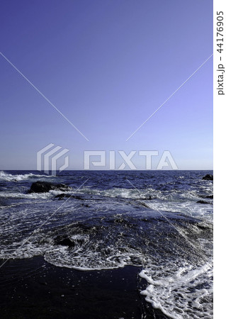 海岸の風景・江ノ島 44176905