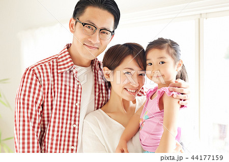 家族のライフスタイル 44177159