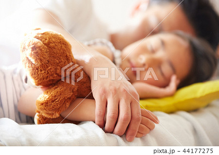 父親と娘のライフスタイル 44177275