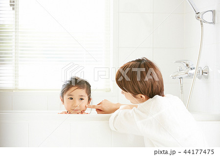 母親と娘のライフスタイル 44177475