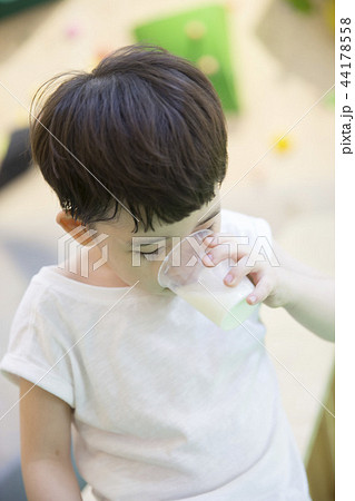 子供 男 男性 44178558