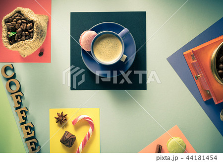 cup of coffee and ingredients cup of coffee and ingredients 44181454