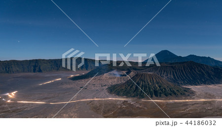 Night scene of Bromo mount, Nature landscape 44186032
