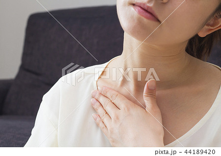 リンパマッサージ 44189420