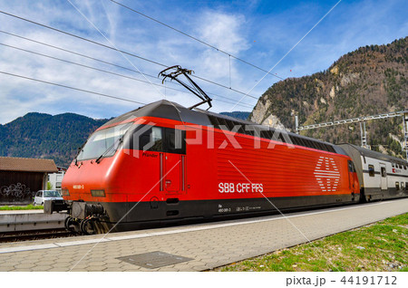 スイスの電車 44191712