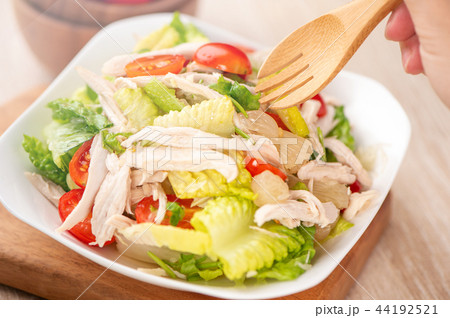 鶏 チキン ニワトリ 44192521