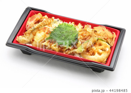 真穴子と彩り野菜の天重 44198485