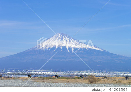 富士山と新幹線 44201595