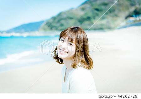 女性　リゾート 44202729