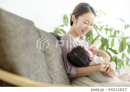 家族 ファミリー ママ 44211627
