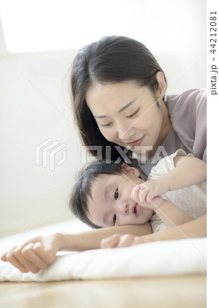 家族 ファミリー ママ 44212081