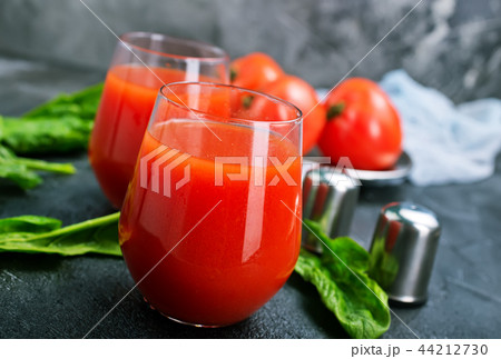 tomato juice tomato juice 44212730