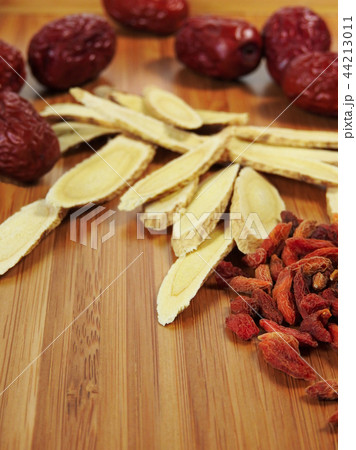 Traditional Chinese herbal medicine. 44213011